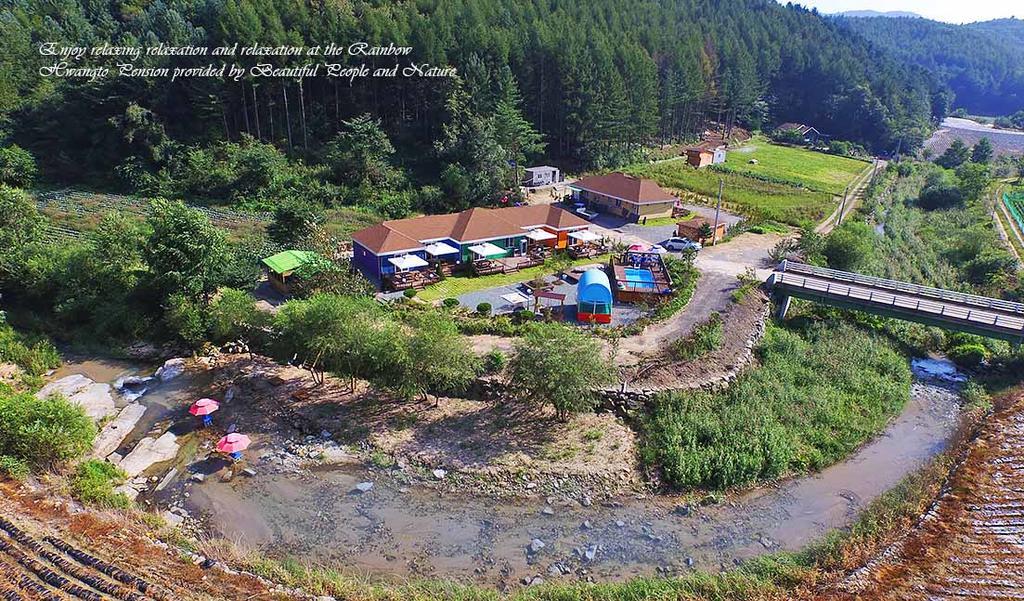 Rainbow Hwangto Pension Пхёнчхан Экстерьер фото